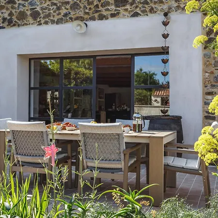 Holiday home Chic Converted Stables Laurens