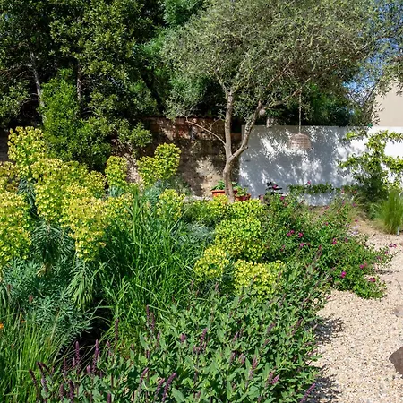 Holiday home Chic Converted Stables