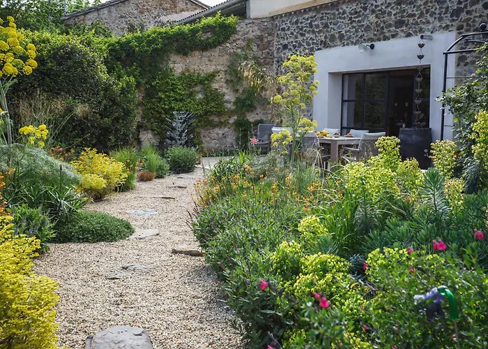 Chic Converted Stables *