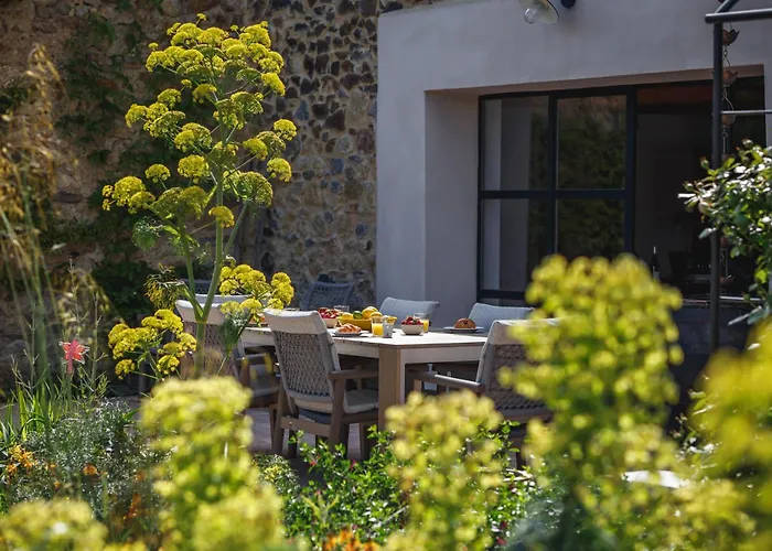 Chic Converted Stables Ferienhaus Laurens