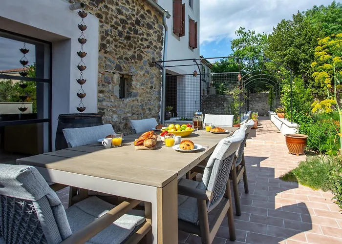 Ferienhaus Chic Converted Stables *