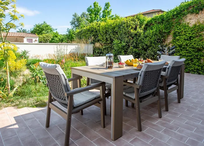 Chic Converted Stables Laurens