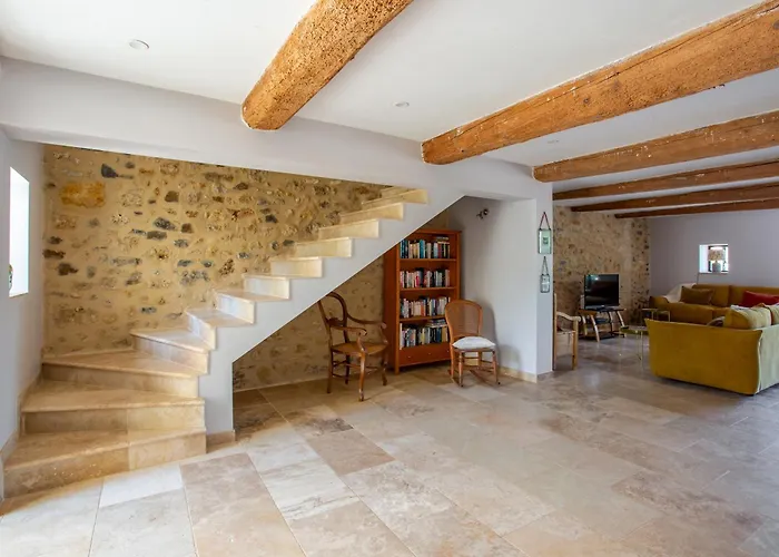 Chic Converted Stables Laurens