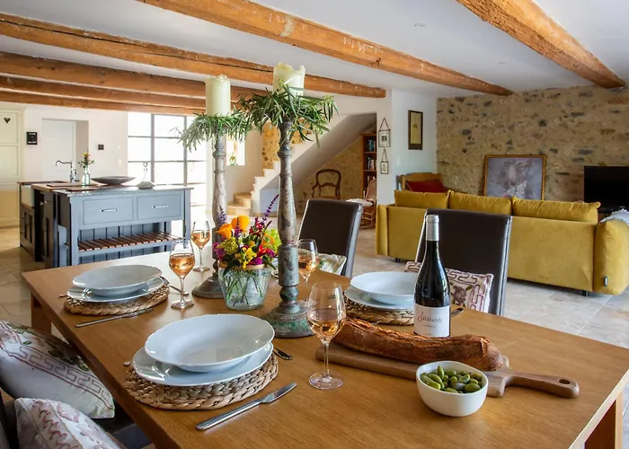 Chic Converted Stables *